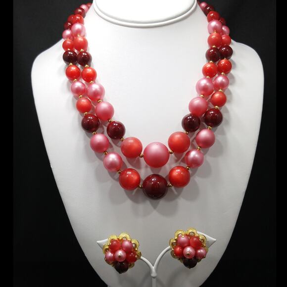 Vintage 1960s Red Pink Lucite Bead Necklace Earring Set Gold Tone Mid Century - Picture 1 of 10